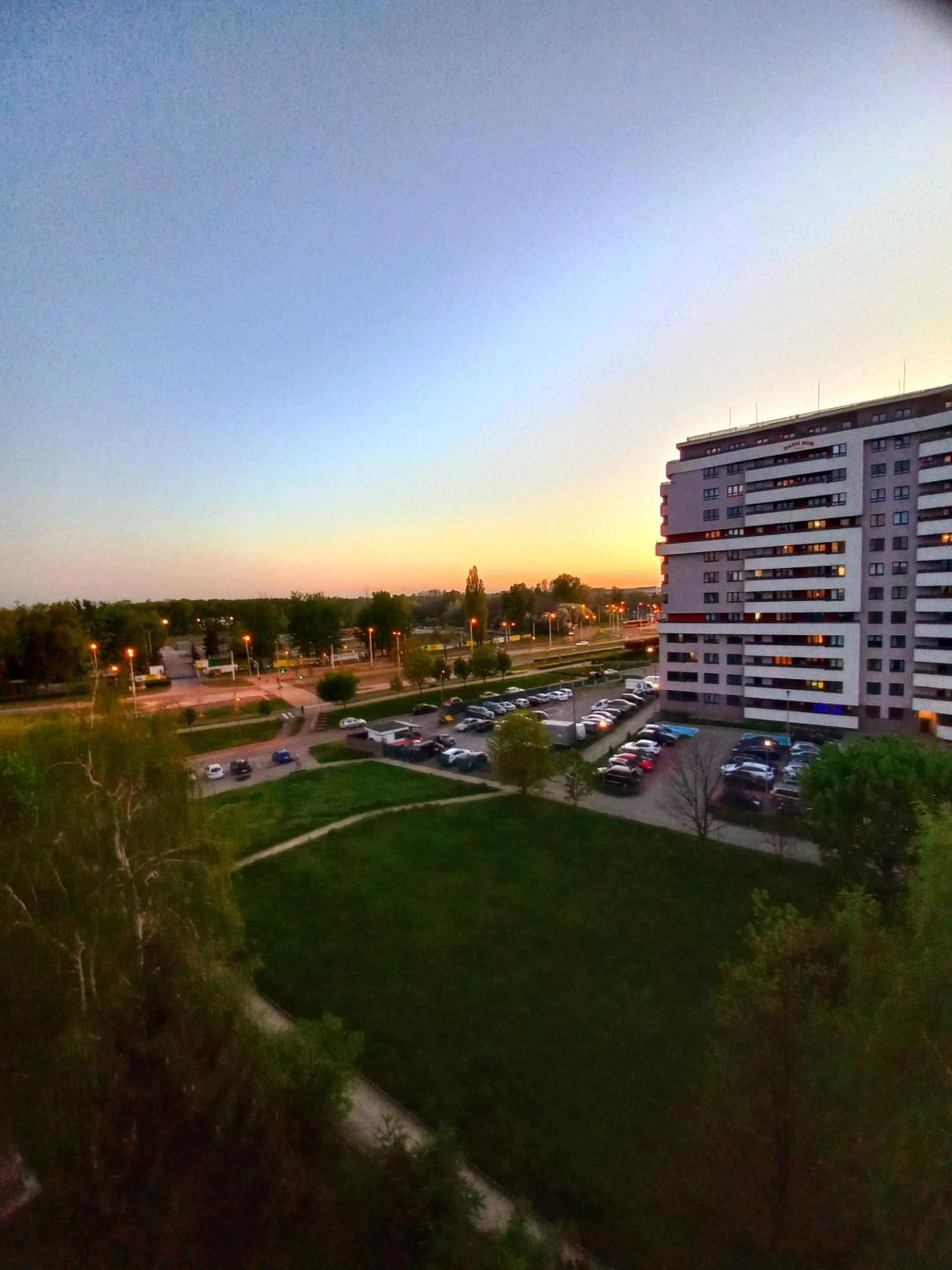 Neoapartments Lotnicza 弗罗茨瓦夫 外观 照片